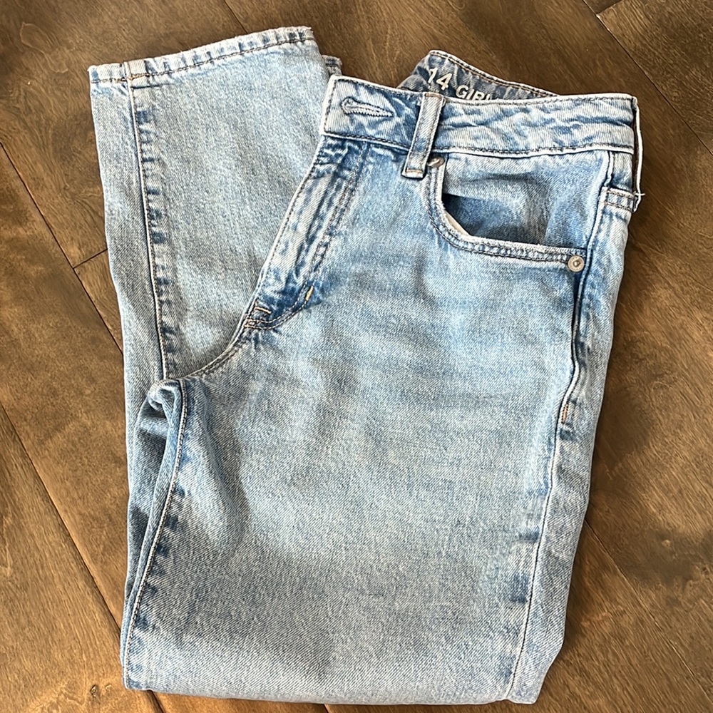 Gap kids Girlfriend jean 14 light wash